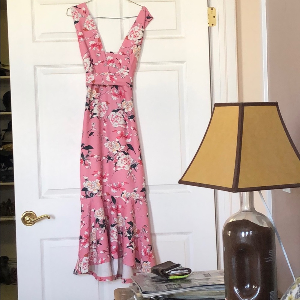 Mermaid fit floral dress, new with tags